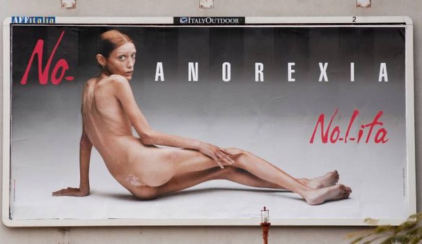 Moratti: "Via i manifesti di Toscani"