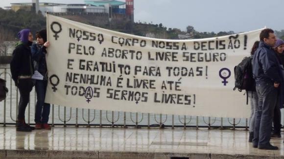 Portogallo: deciso referendum per legalizzare aborto