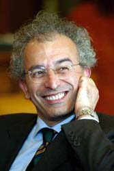 Vedi alla voce Radio Popolare