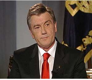 Yushenko: "La crisi si può risolvere democraticamente"