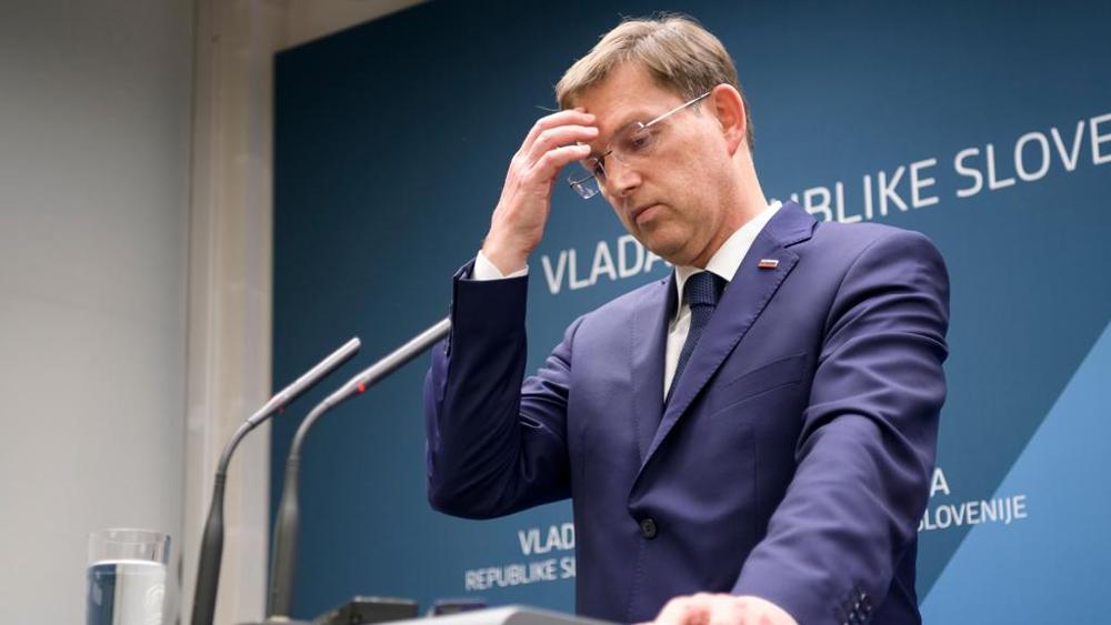 Si dimette il premier sloveno Cerar dopo l’annullamento del referendum
