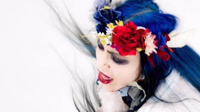 "E' andata così". Bertè canta Ligabue.