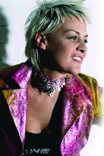 Indelebile di Irene Grandi, più rock, meno pop