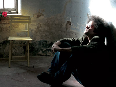 Cristicchi canta i matti