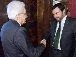 Colloquio Salvini-Mattarella, il primo vuole parlare dei problemi giudiziari della Lega, ma il presidente lo blocca