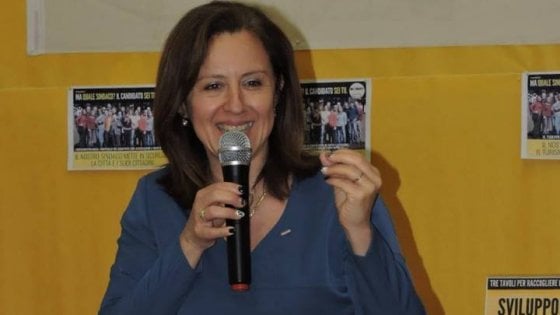 Vaccini, la senatrice M5s alla ministra: "Non ho potuto vaccinare mio figlio, mi auguro che il ministro possa vaccinare il suo e che i genitori dichiarino il vero nell'autocertificazione"