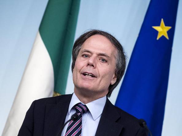 Moavero Milanesi: «Hotspot in Africa sotto la bandiera dell’Ue. Investiamo di più nei Paesi subsahariani»