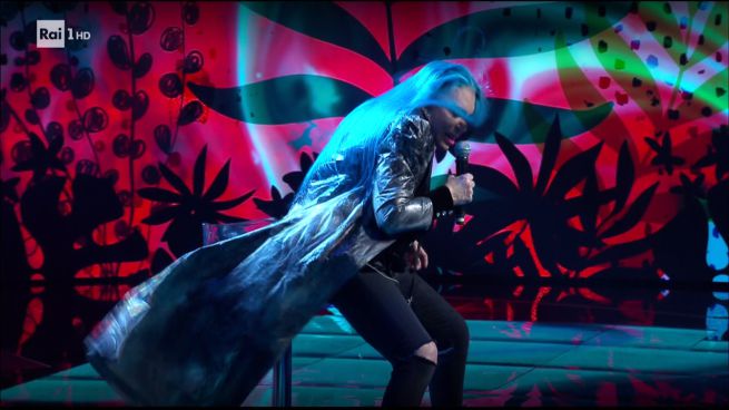 Loredana Berté cade a Che Tempo Che Fa