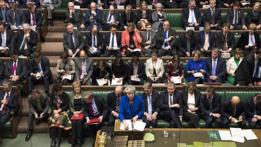Brexit, May supera il voto di fiducia alla Camera dei Comuni