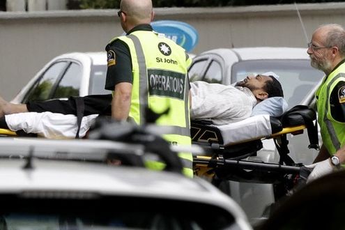 Nuova Zelanda, attacco in due moschee: decine di morti