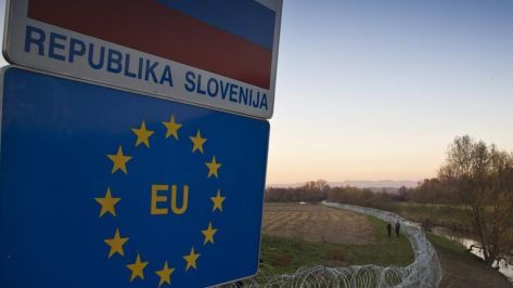 Si allunga la barriera di filo spinato tra Slovenia e Croazia
