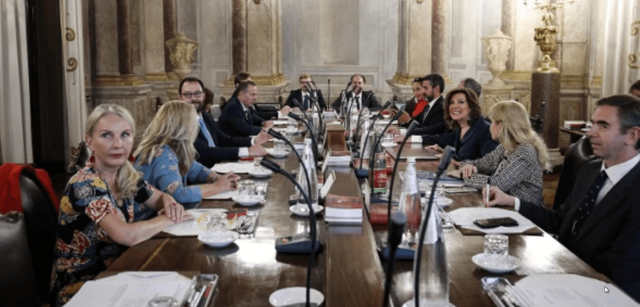 Crisi di governo, Capigruppo Senato non decide. Parola all'Aula