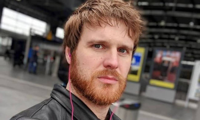 La stampa italiana "eterosessualizza" il gay che ha avuto un'erezione lunga 10 giorni