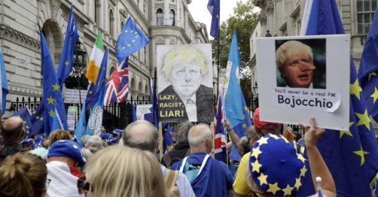 Brexit, Johnson perde la maggioranza ai Comuni. Trema la sterlina: -20% dal referendum