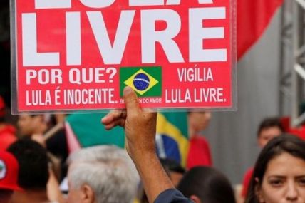 Brasile: Lula è libero, il giudice accetta la richiesta della difesa
