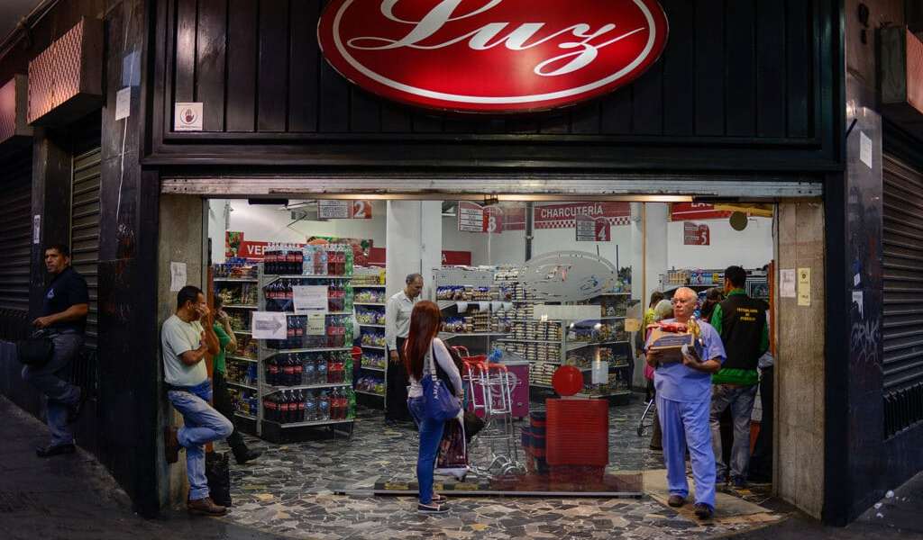 In Venezuela la moneta è senza valore e aumentano i cercatori di oro virtuale