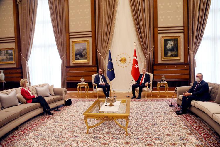 Von der Leyen su Erdogan-Michel: "Mi sono sentita sola"