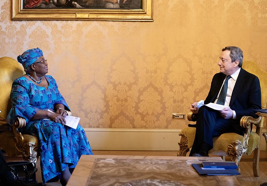 WTO, la direttrice Okonjo-Iweala incontra Draghi