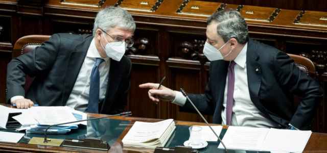 Via libera allo scostamento di bilancio e al Def.